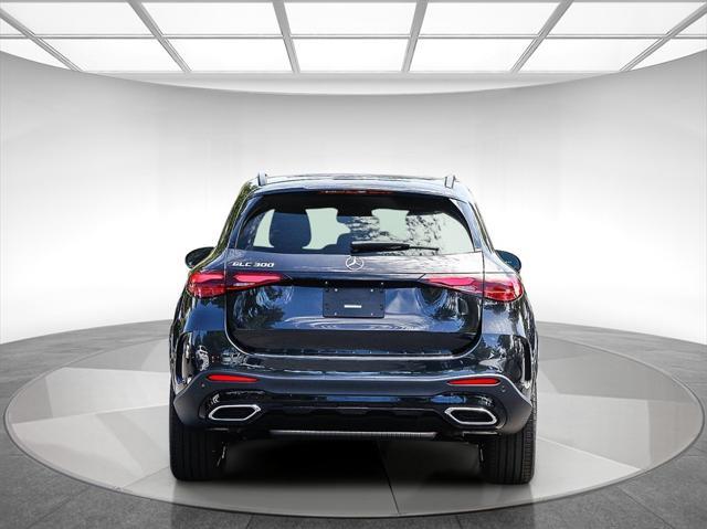 new 2025 Mercedes-Benz GLC 300 car, priced at $57,110