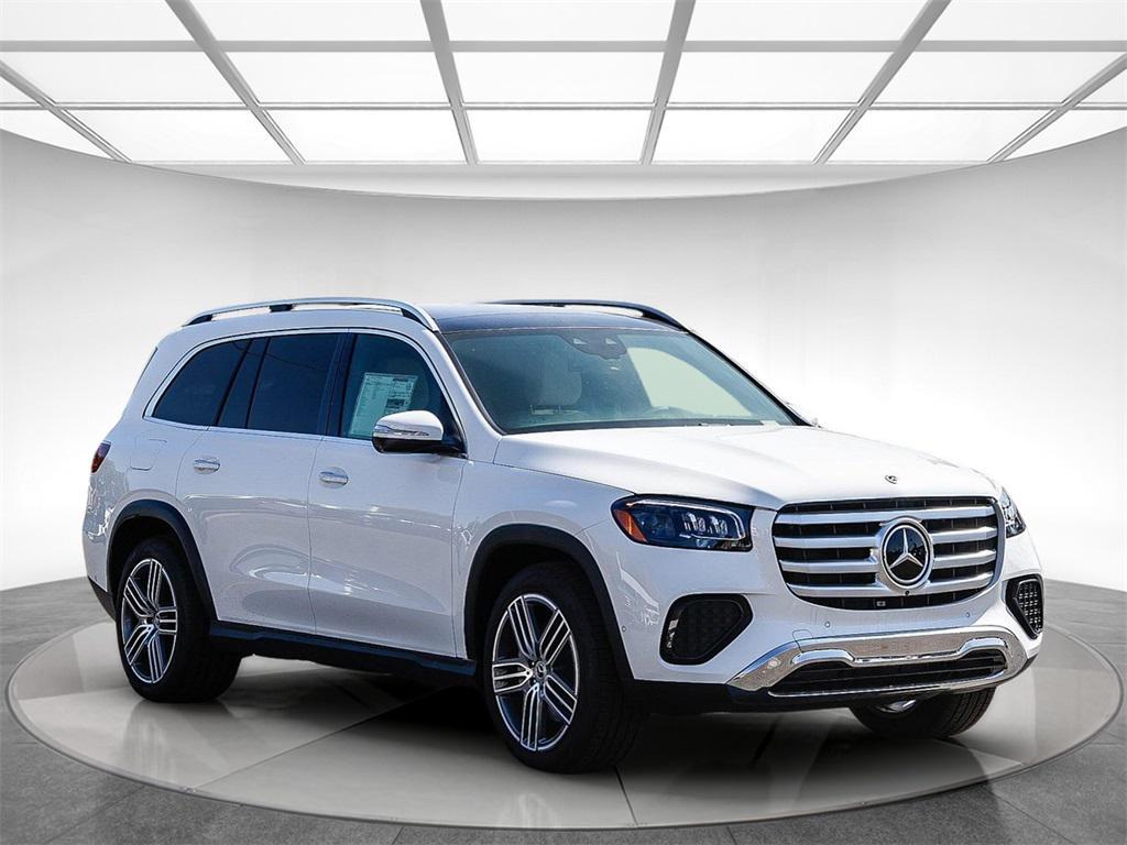 new 2024 Mercedes-Benz GLS 450 car