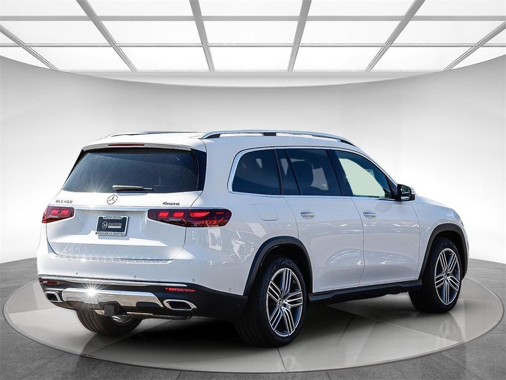 new 2024 Mercedes-Benz GLS 450 car