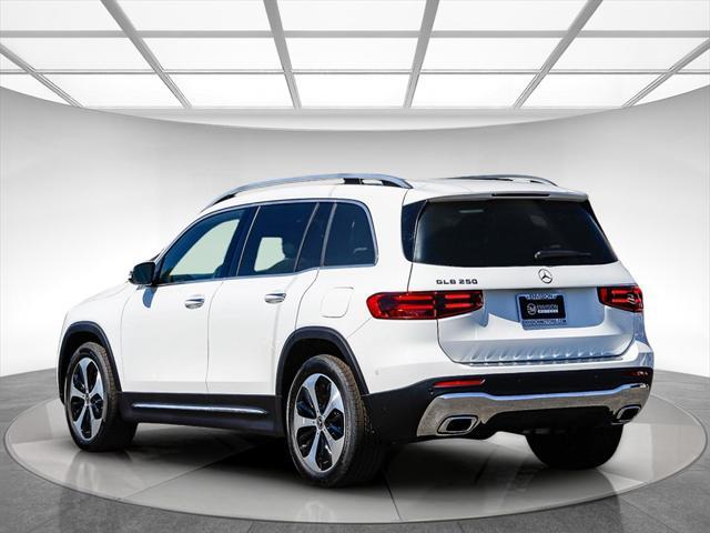 new 2025 Mercedes-Benz GLB 250 car, priced at $50,020