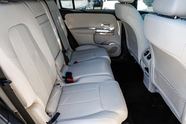 new 2025 Mercedes-Benz GLB 250 car, priced at $50,020