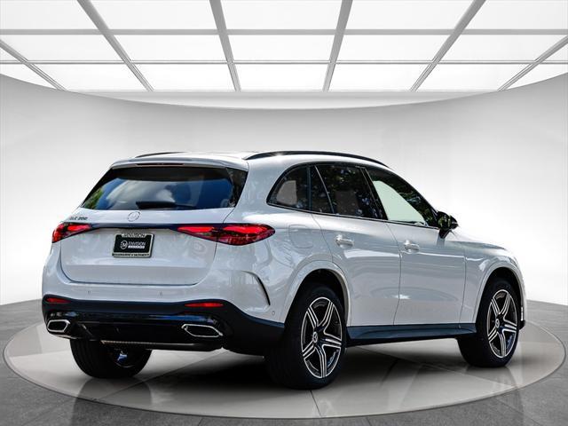 new 2025 Mercedes-Benz GLC 300 car, priced at $68,915
