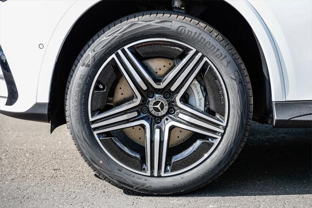 new 2025 Mercedes-Benz GLC 300 car, priced at $68,915