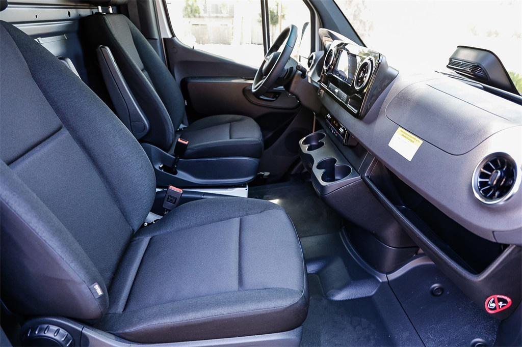 new 2025 Mercedes-Benz Sprinter 2500 car, priced at $61,315