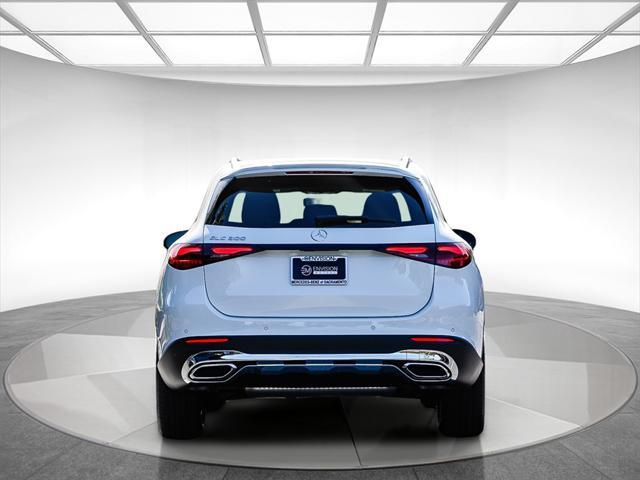 new 2025 Mercedes-Benz GLC 300 car, priced at $51,355