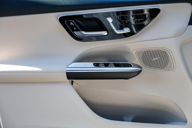 new 2025 Mercedes-Benz GLC 300 car, priced at $51,355