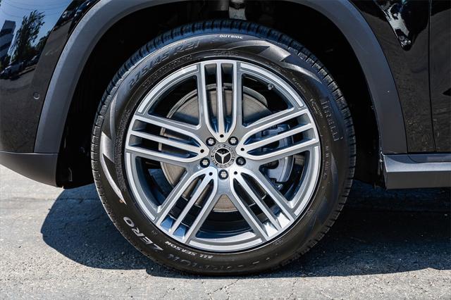 new 2025 Mercedes-Benz GLS 450 car, priced at $91,945