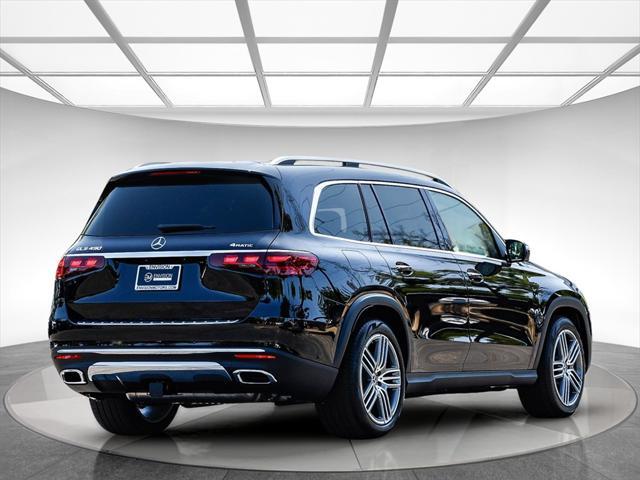 new 2025 Mercedes-Benz GLS 450 car, priced at $91,945