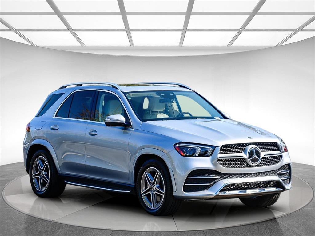 used 2022 Mercedes-Benz GLE 450 car, priced at $43,995