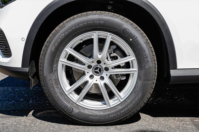 new 2025 Mercedes-Benz GLC 300 car, priced at $55,085