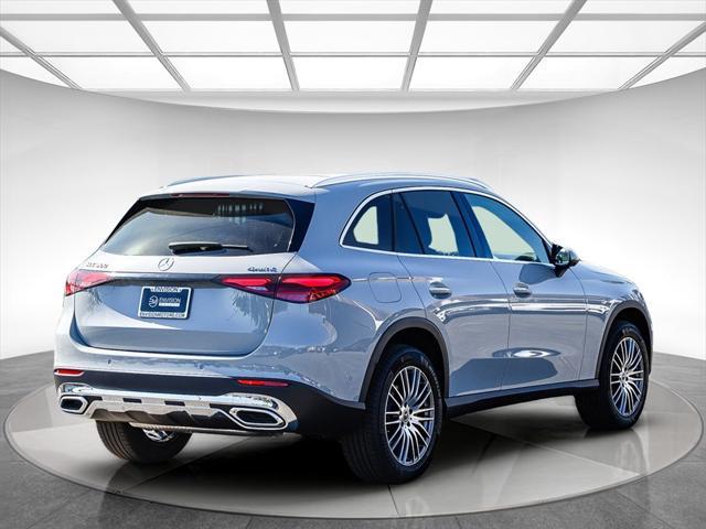 new 2025 Mercedes-Benz GLC 300 car, priced at $63,305