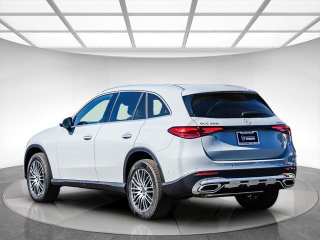 new 2025 Mercedes-Benz GLC 300 car, priced at $63,305
