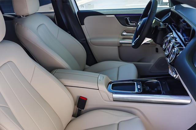 new 2025 Mercedes-Benz GLA 250 car, priced at $45,845