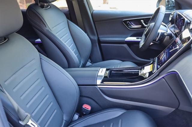 new 2025 Mercedes-Benz GLC 300 car, priced at $60,955