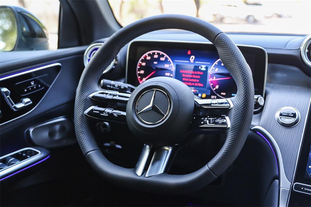 new 2025 Mercedes-Benz GLC 300 car, priced at $60,955