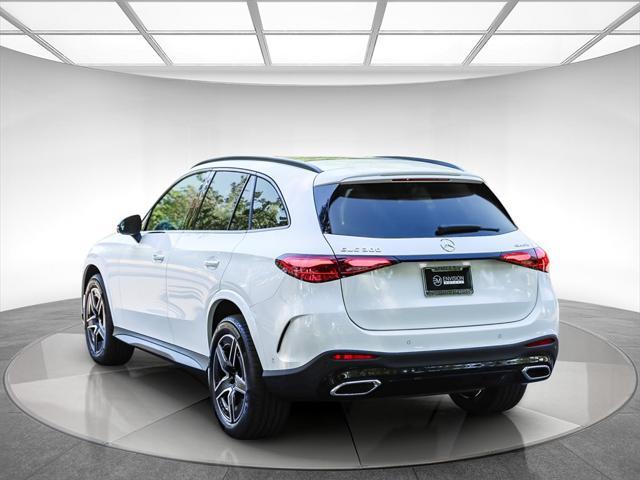 new 2025 Mercedes-Benz GLC 300 car, priced at $60,955