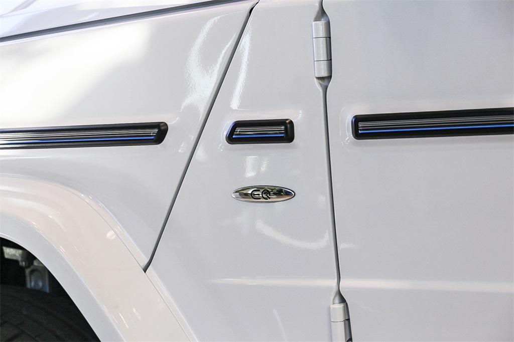 new 2025 Mercedes-Benz G-Class car, priced at $183,405