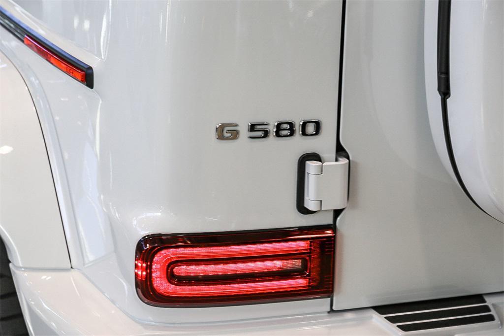 new 2025 Mercedes-Benz G-Class car, priced at $183,405