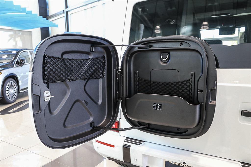 new 2025 Mercedes-Benz G-Class car, priced at $183,405