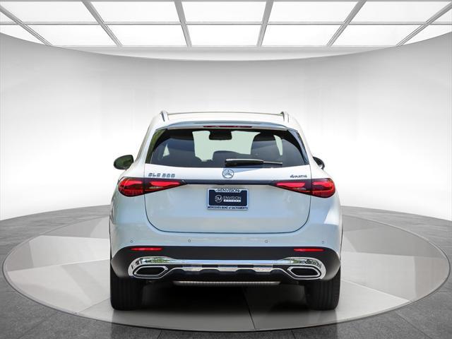 new 2025 Mercedes-Benz GLC 300 car, priced at $55,905