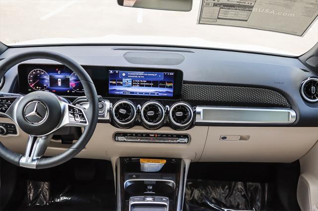 new 2025 Mercedes-Benz GLB 250 car, priced at $46,550