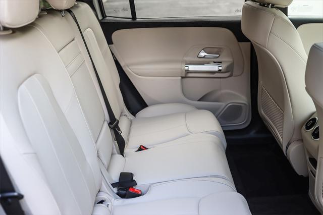 new 2025 Mercedes-Benz GLB 250 car, priced at $46,550