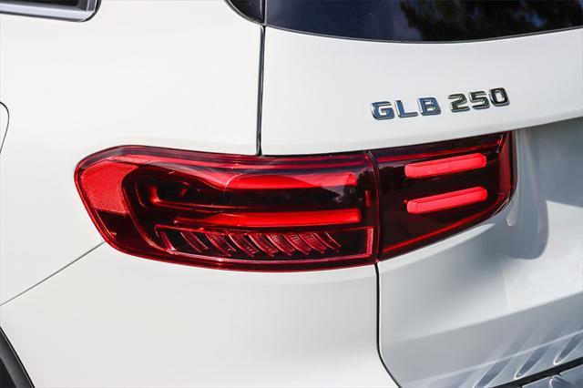 new 2025 Mercedes-Benz GLB 250 car, priced at $46,550