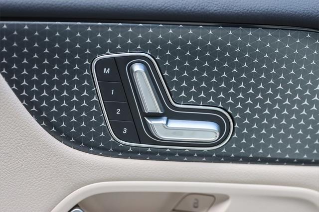 new 2025 Mercedes-Benz GLB 250 car, priced at $46,550