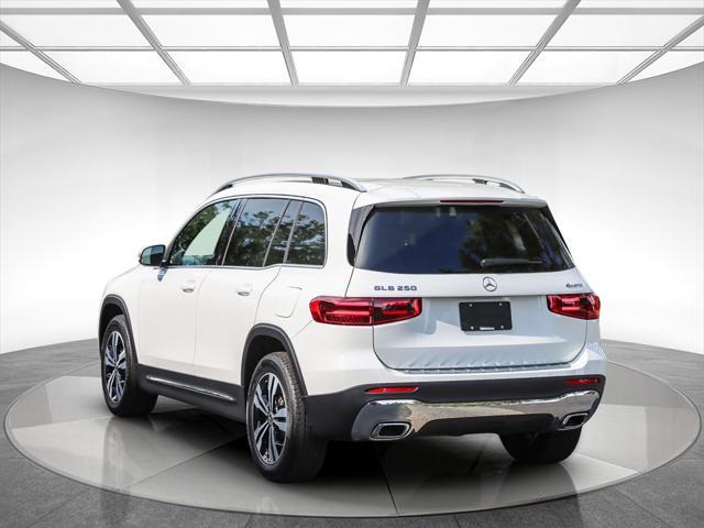 new 2025 Mercedes-Benz GLB 250 car, priced at $46,550