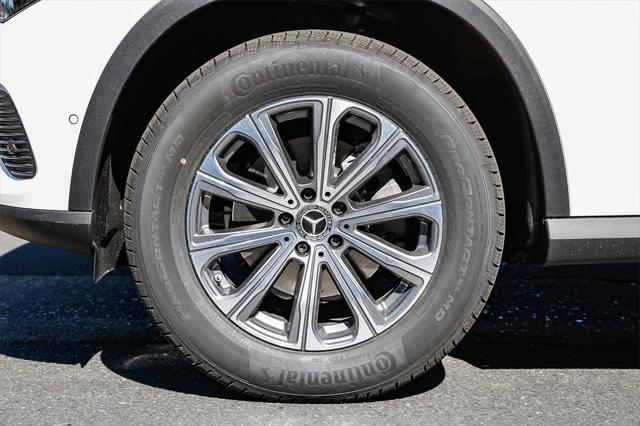 new 2025 Mercedes-Benz GLC 300 car, priced at $51,355