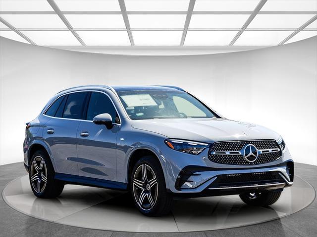 new 2025 Mercedes-Benz GLC 350e car, priced at $75,355