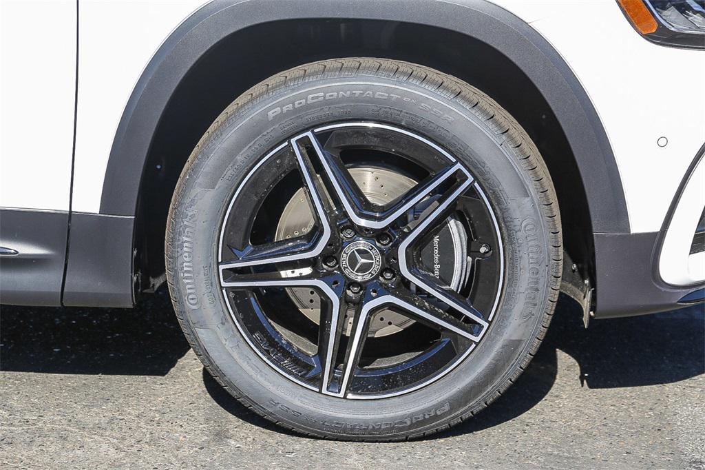 new 2024 Mercedes-Benz GLB 250 car, priced at $52,040