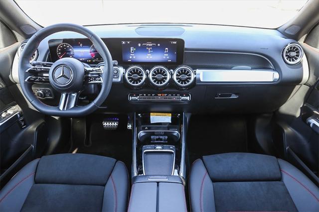 new 2024 Mercedes-Benz GLB 250 car, priced at $52,040
