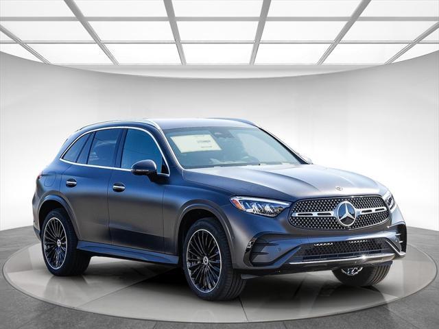 new 2025 Mercedes-Benz GLC 300 car, priced at $61,430