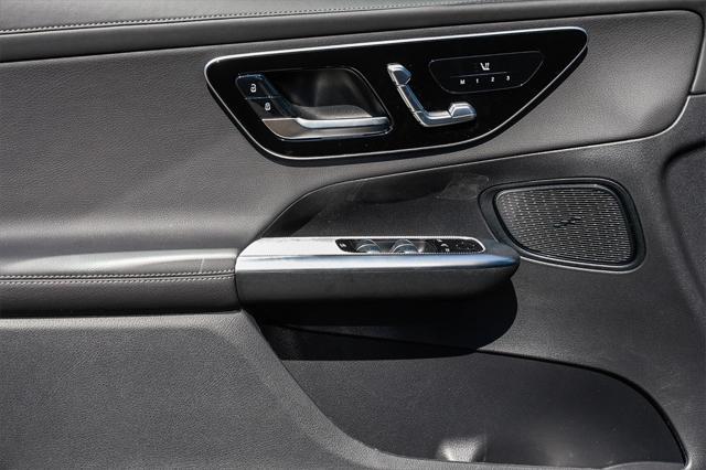 new 2025 Mercedes-Benz GLC 300 car, priced at $61,430