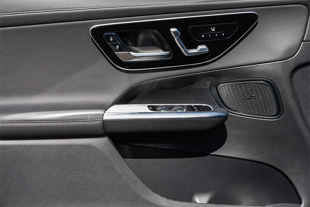 new 2025 Mercedes-Benz GLC 300 car, priced at $61,430