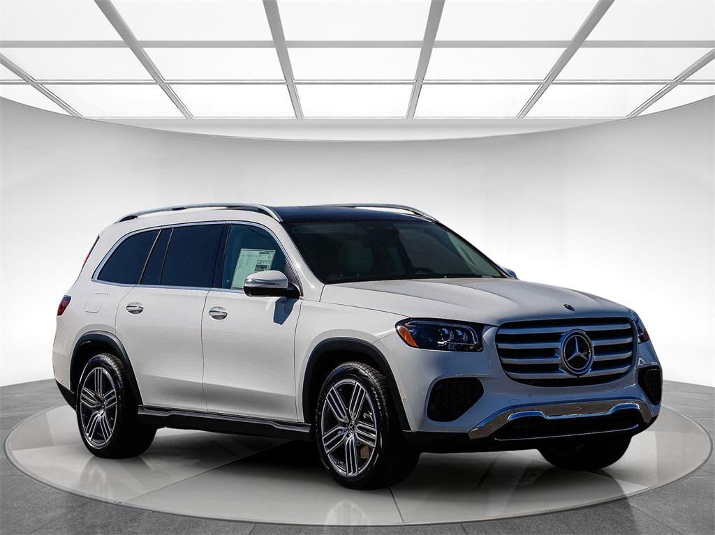 new 2026 Mercedes-Benz GLS 450 car, priced at $92,535