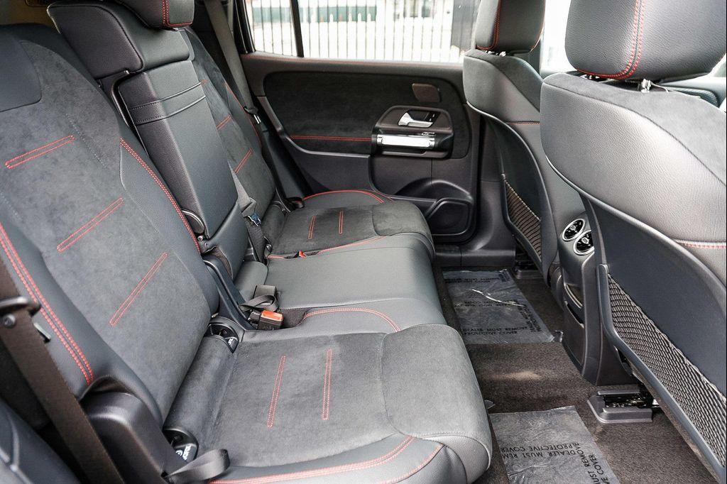 new 2024 Mercedes-Benz EQB 300 car