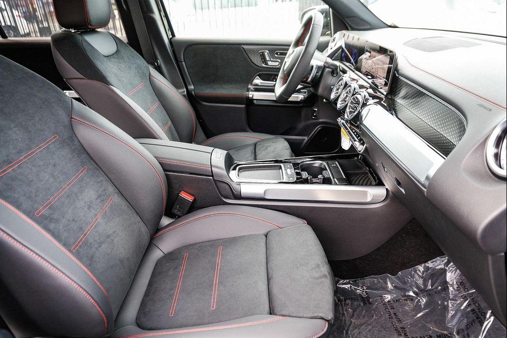 new 2024 Mercedes-Benz EQB 300 car