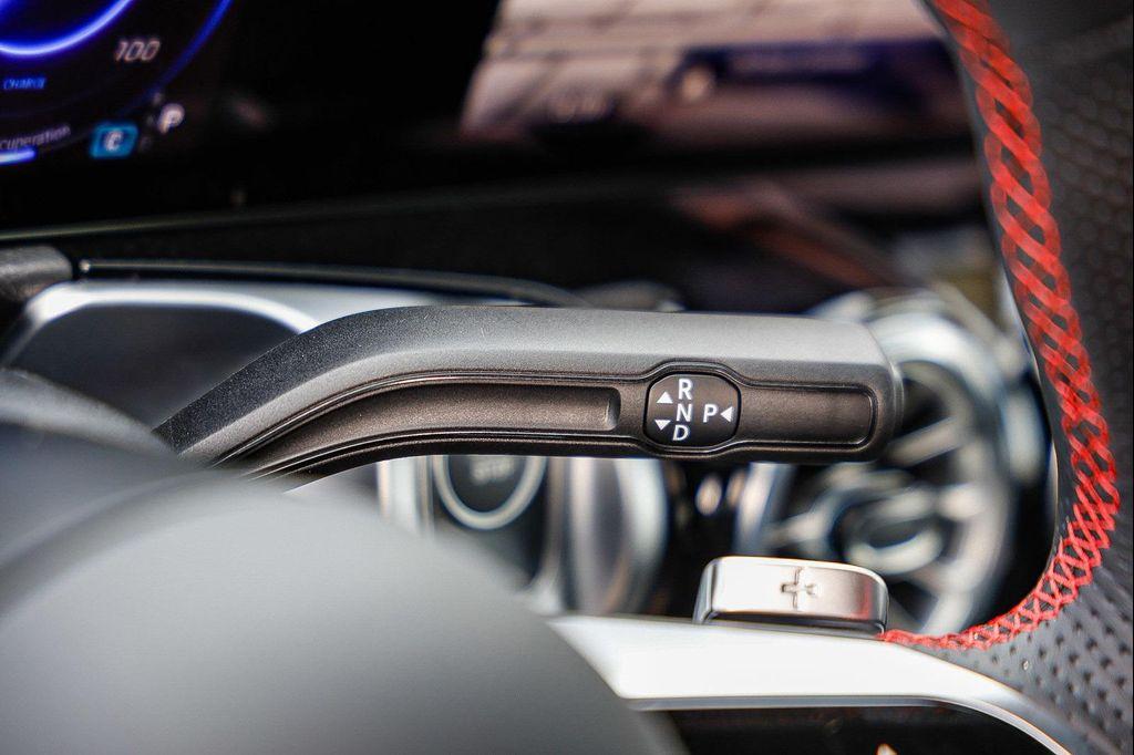 new 2024 Mercedes-Benz EQB 300 car