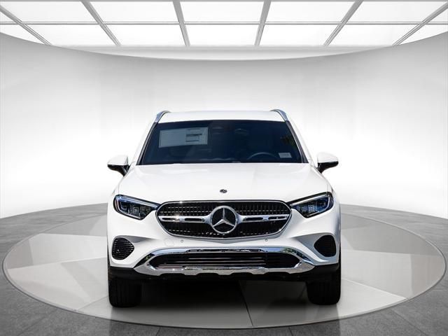 new 2025 Mercedes-Benz GLC 300 car, priced at $53,955