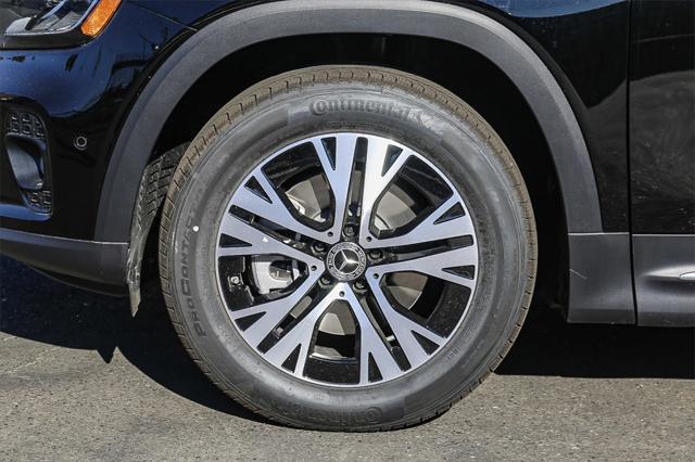 new 2024 Mercedes-Benz GLB 250 car, priced at $53,215