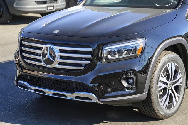 new 2024 Mercedes-Benz GLB 250 car, priced at $53,215