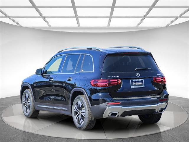 new 2024 Mercedes-Benz GLB 250 car, priced at $53,215