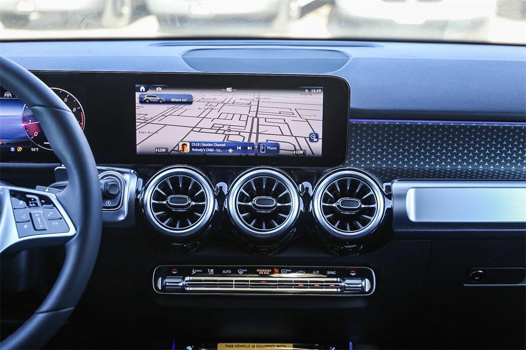 new 2024 Mercedes-Benz GLB 250 car, priced at $53,215