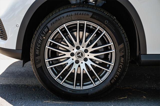 new 2025 Mercedes-Benz GLC 300 car, priced at $59,855