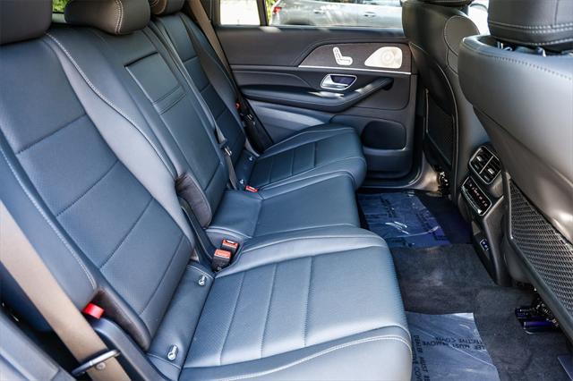 new 2025 Mercedes-Benz GLS 450 car, priced at $101,275