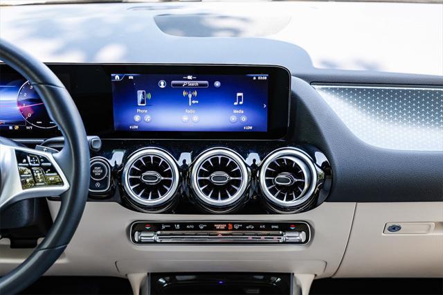 used 2025 Mercedes-Benz GLA 250 car, priced at $37,777