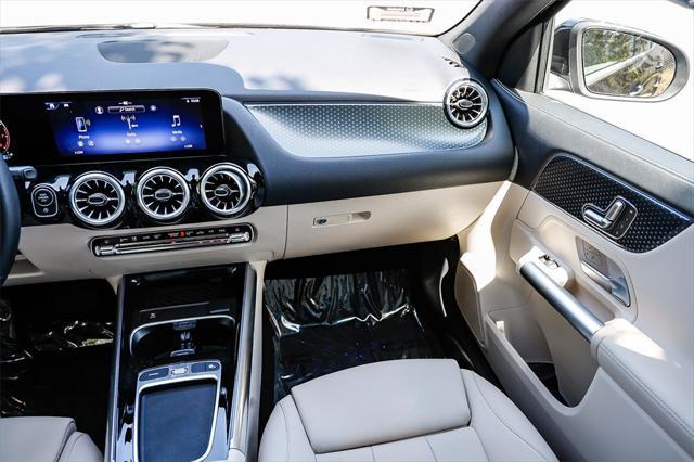 used 2025 Mercedes-Benz GLA 250 car, priced at $37,777