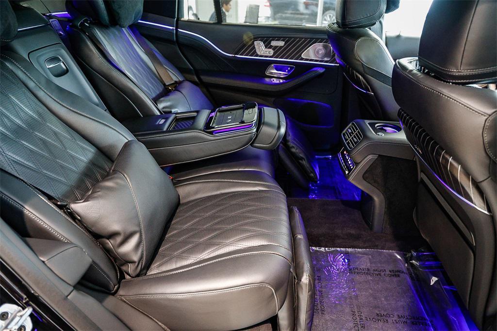 new 2025 Mercedes-Benz Maybach GLS 600 car, priced at $205,680